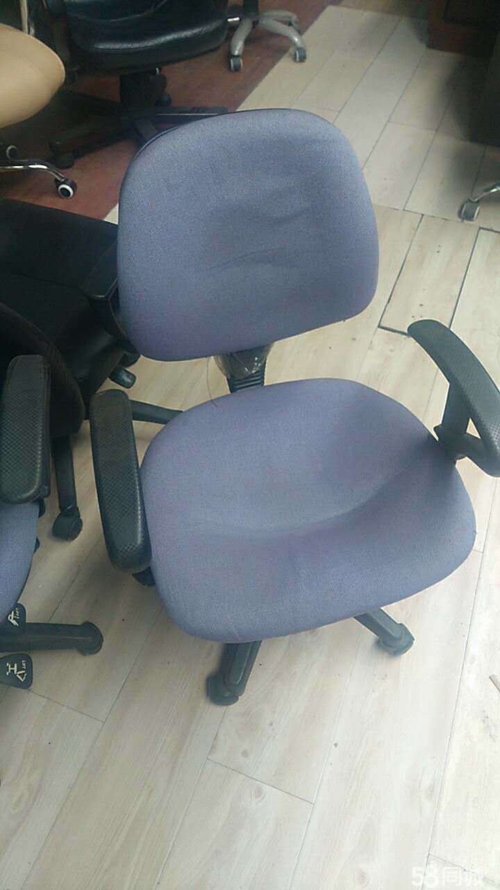处理一批二手小转椅办公椅电脑椅等家具