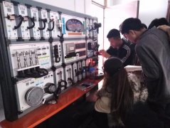 河南省工业和信息化高级技工学校招收汽车维修