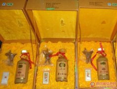 柳州市回收茅台酒、回收15年30年50年茅台酒礼盒