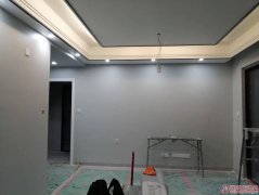 深圳宏亮装修团队专业新房装修二手房翻新批灰刷墙贴砖水电改造